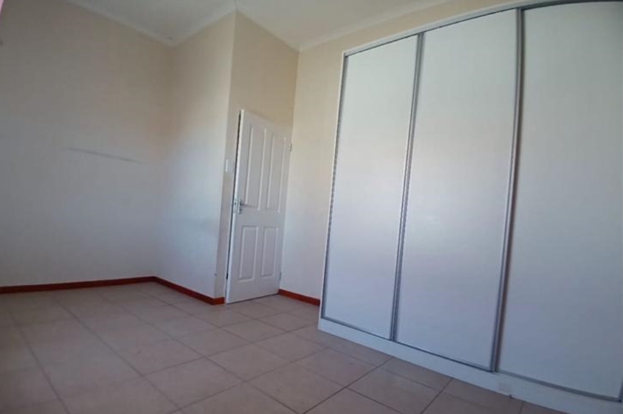 3 Bedroom Property for Sale in Cove Rock Eastern Cape